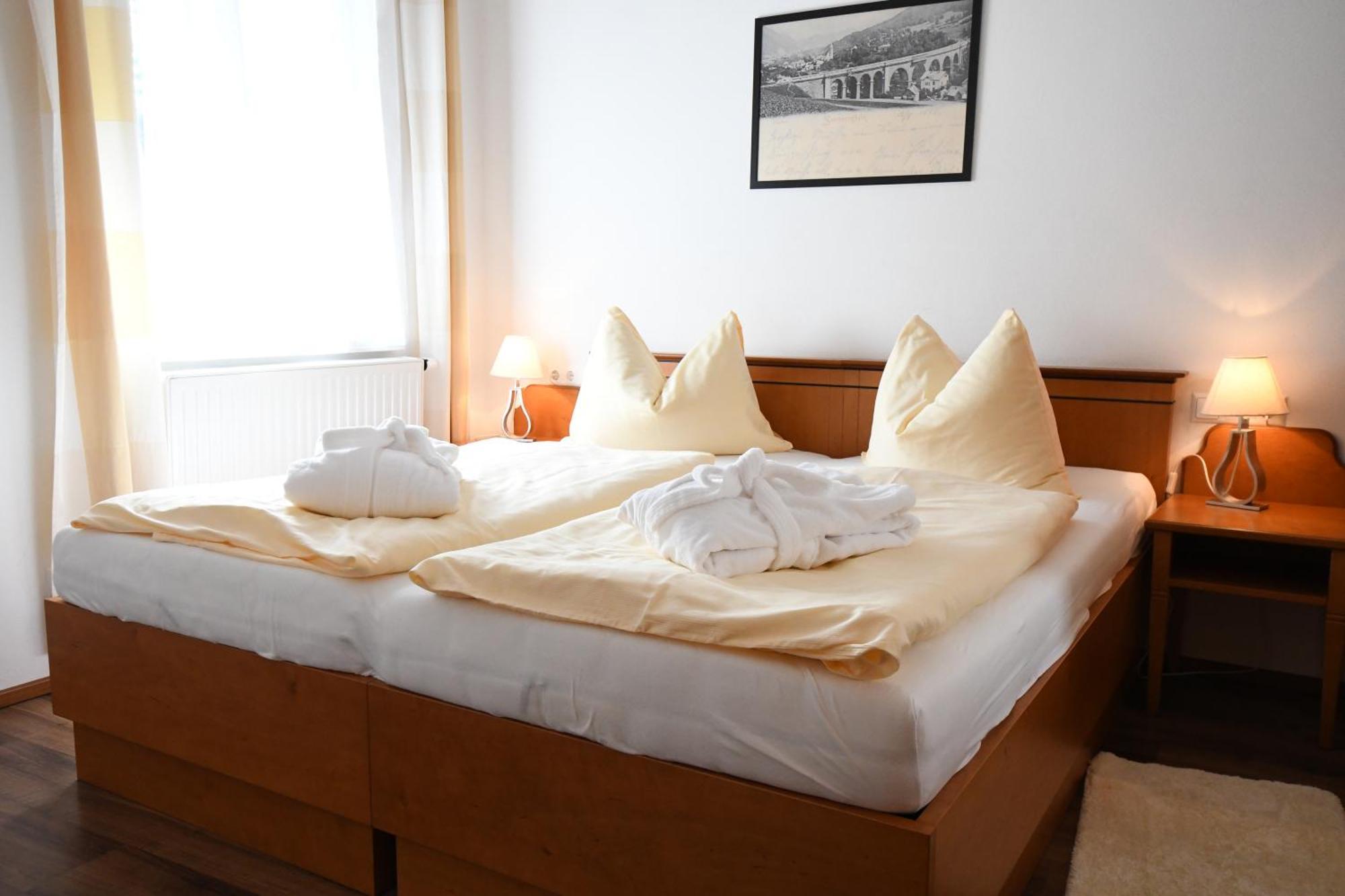 Hotel Payerbacherhof ภายนอก รูปภาพ