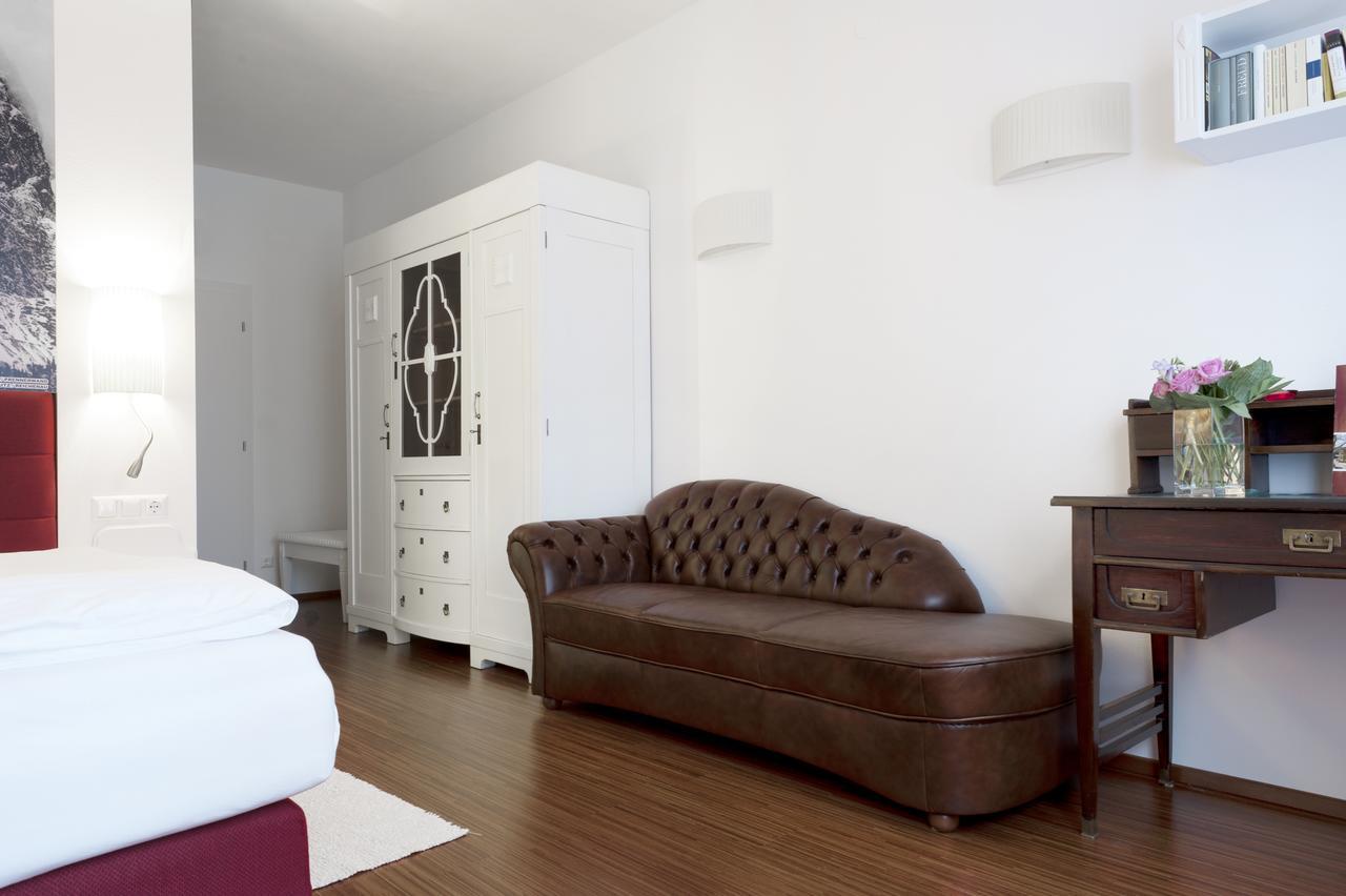 Hotel Payerbacherhof ภายนอก รูปภาพ